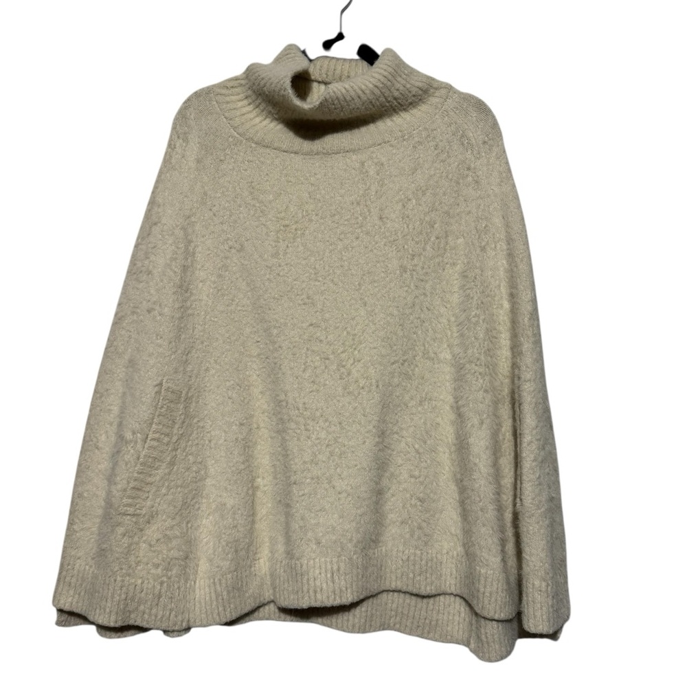 Mersea Chalet Poncho Cream White Cowl Neck‎ One Size Cozy Wrap Travel Classic